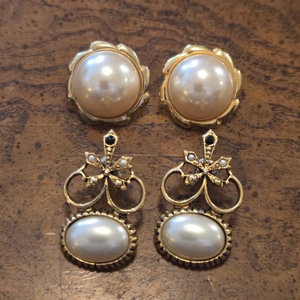 Vintage Boho Faux Pearl Stud Earrings Lot 2 Pairs Scalloped Button Taiwan